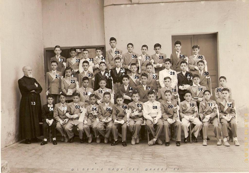 COMMUNIONS ORAN EGLISE SAINT ANDRE 1954.JPG
